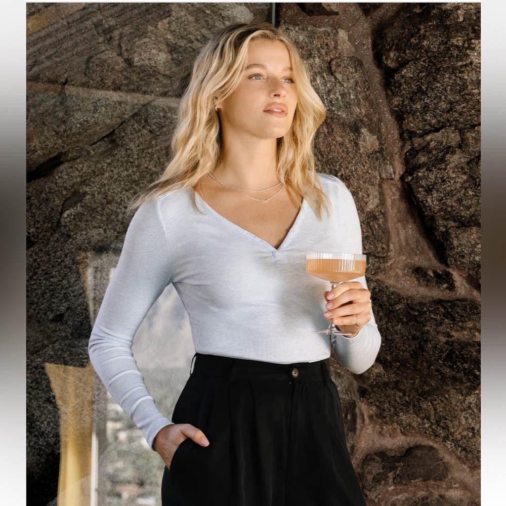 Travis Mathew | Cocktail Hour Longsleeve Top in Heather Kentucky